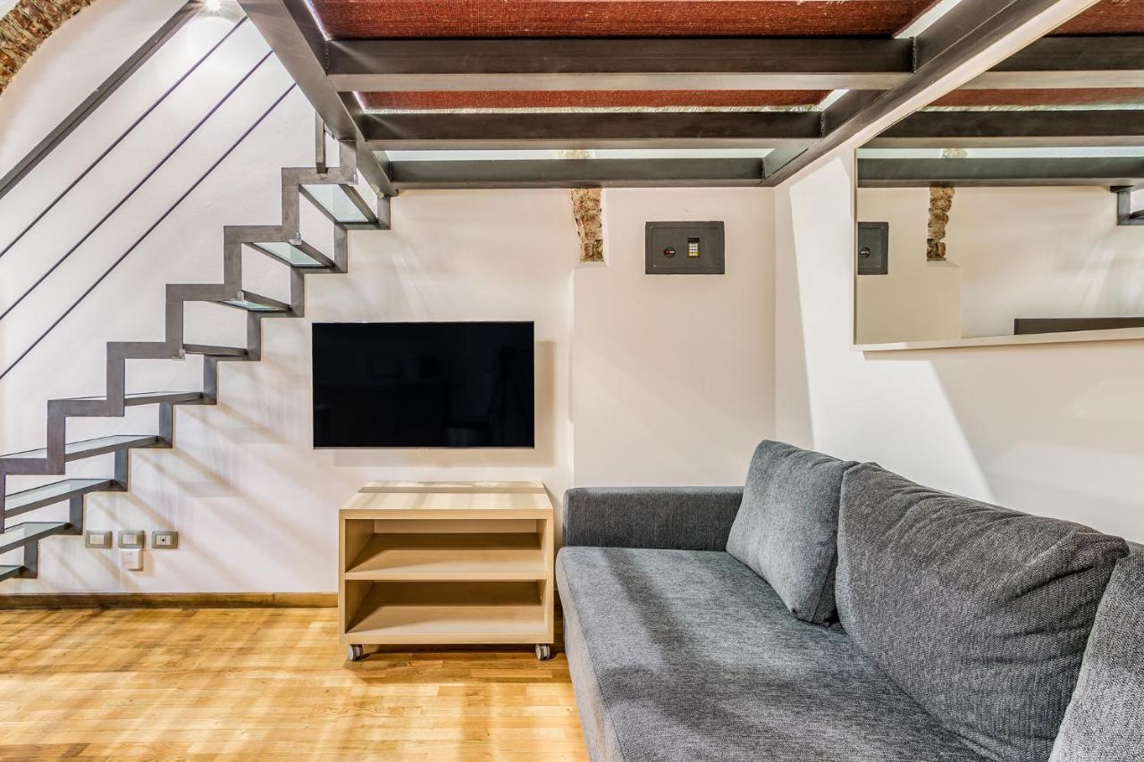 Ferrari Apartment Milan Bagian luar foto